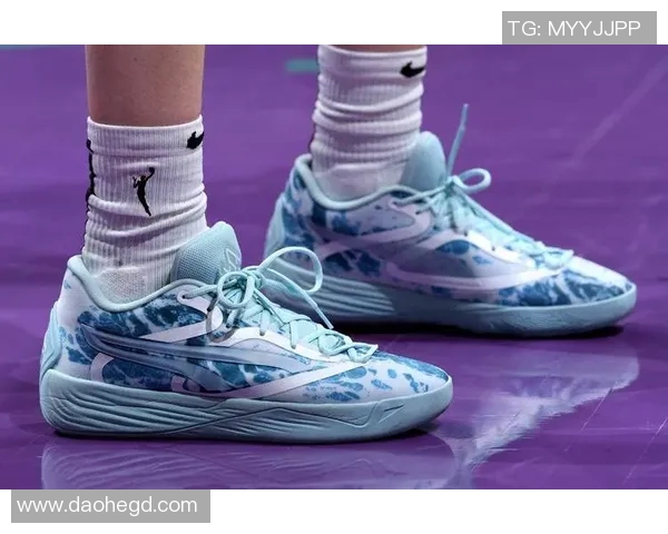 篮球明星与NikeAirForce的完美结合展现运动时尚与竞技精神的魅力